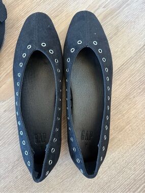 GAP Black Eyelet Ballet Flats